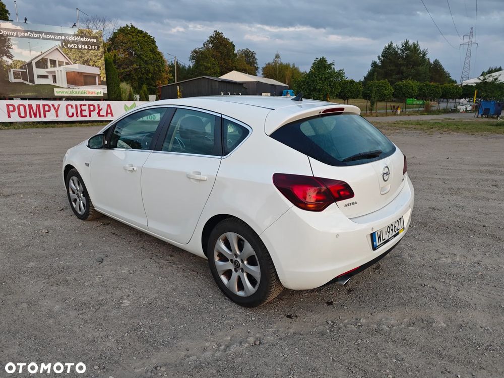 Opel Astra IV 2.0 CDTI Sport - 3