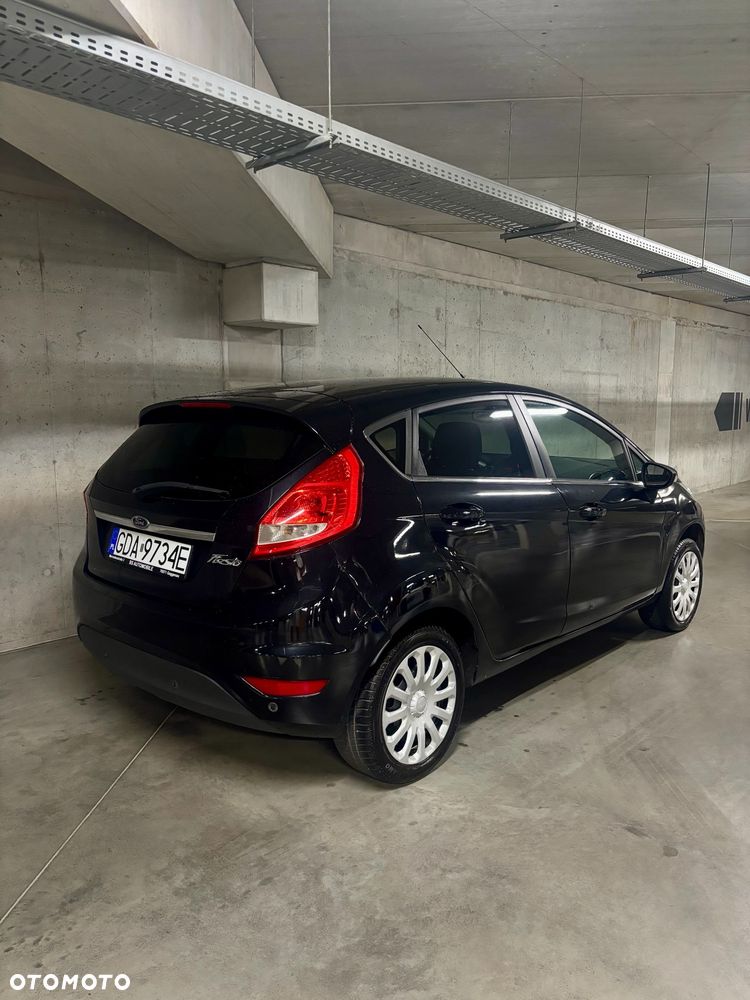 Ford Fiesta - 2