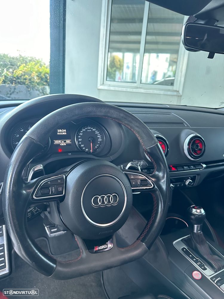 Audi RS3 Sportback S tronic - 36