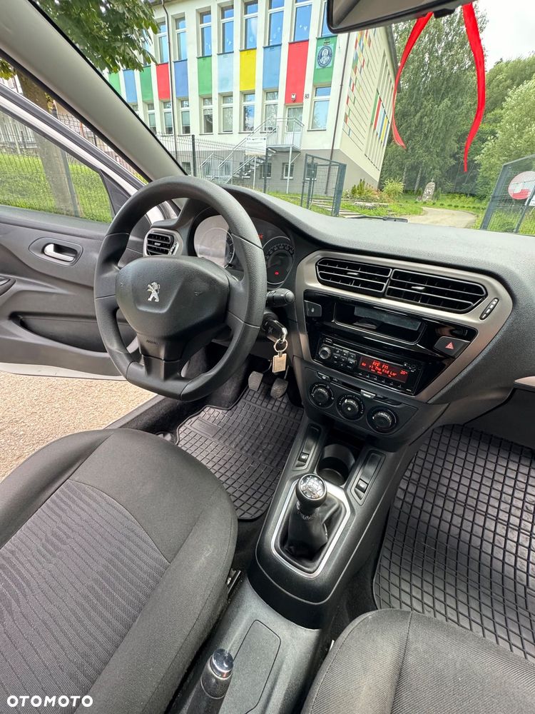 Peugeot 301 1.2 Pure Tech Active - 18