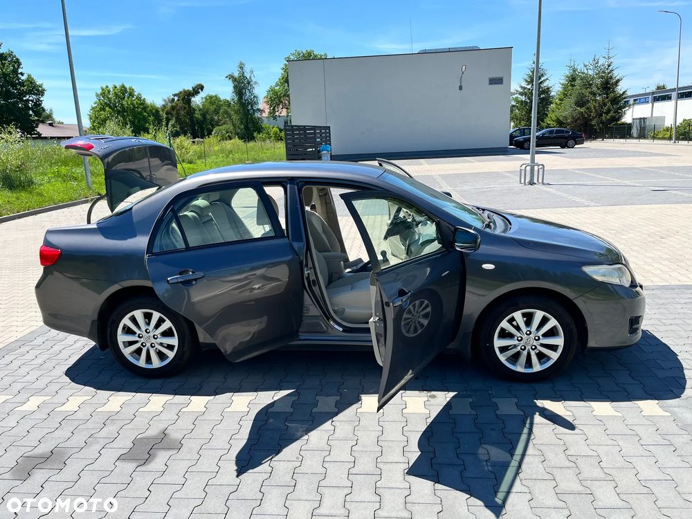 Toyota Corolla 1.6 VVT-i Luna - 7