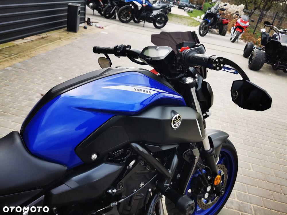 Yamaha MT - 24