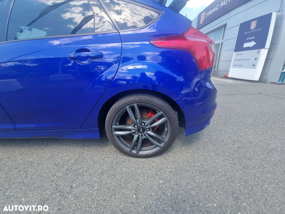 Ford Focus - 15