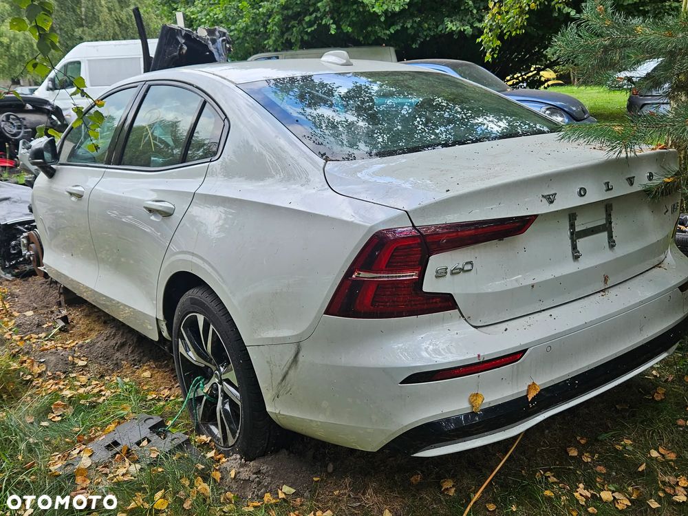 Volvo S60 - 1