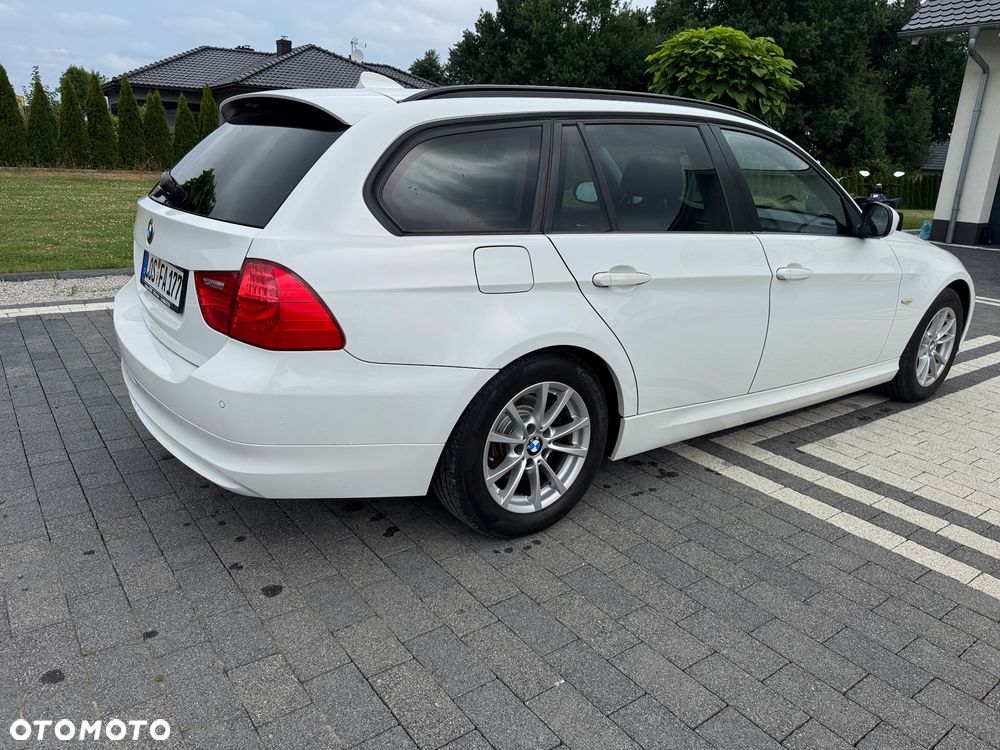 BMW Seria 3 - 12