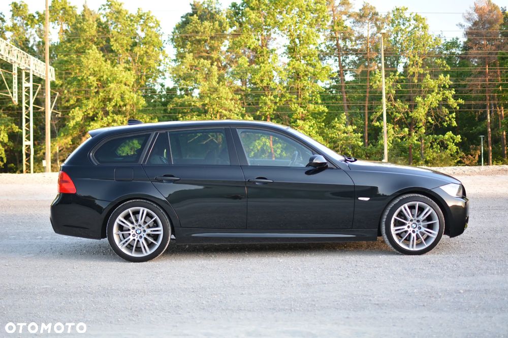 BMW Seria 3 330xi - 16