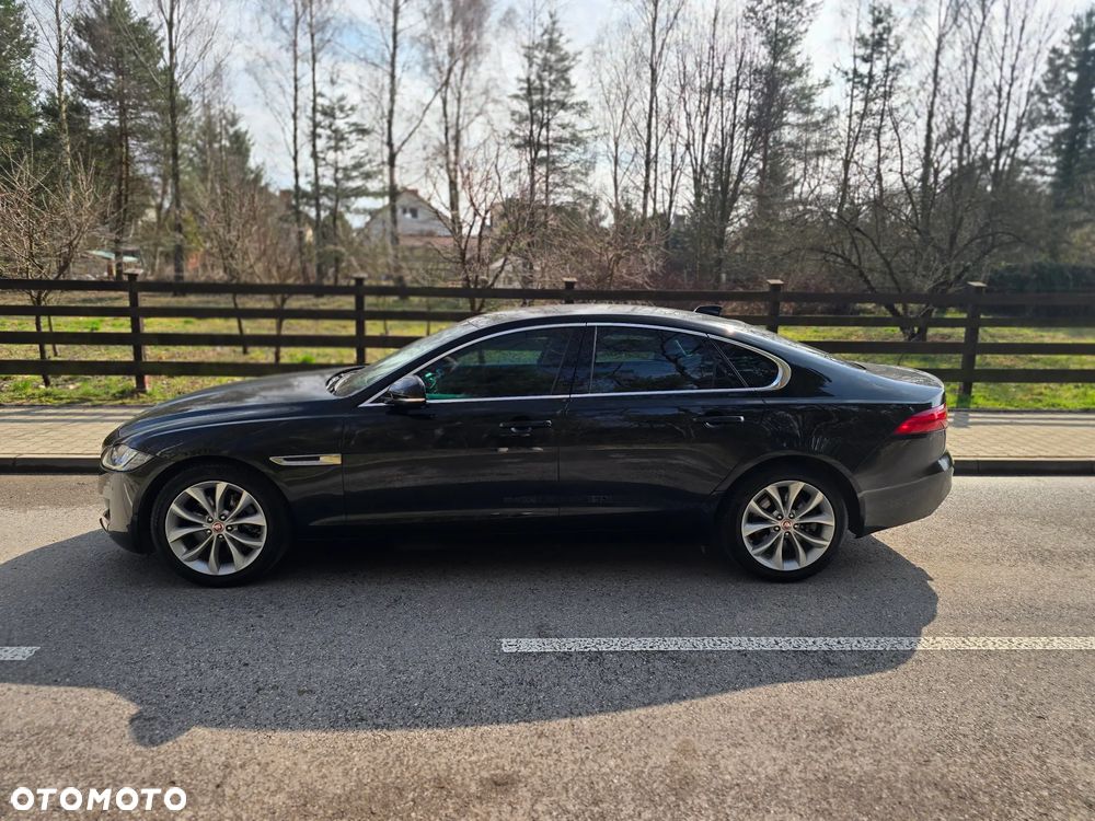 Jaguar XF 20d AWD Prestige - 18
