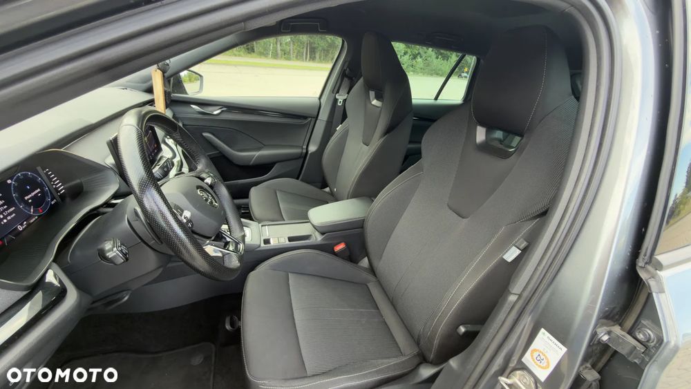 Skoda Octavia 2.0 TDI DSG 4x4 Sportline - 4