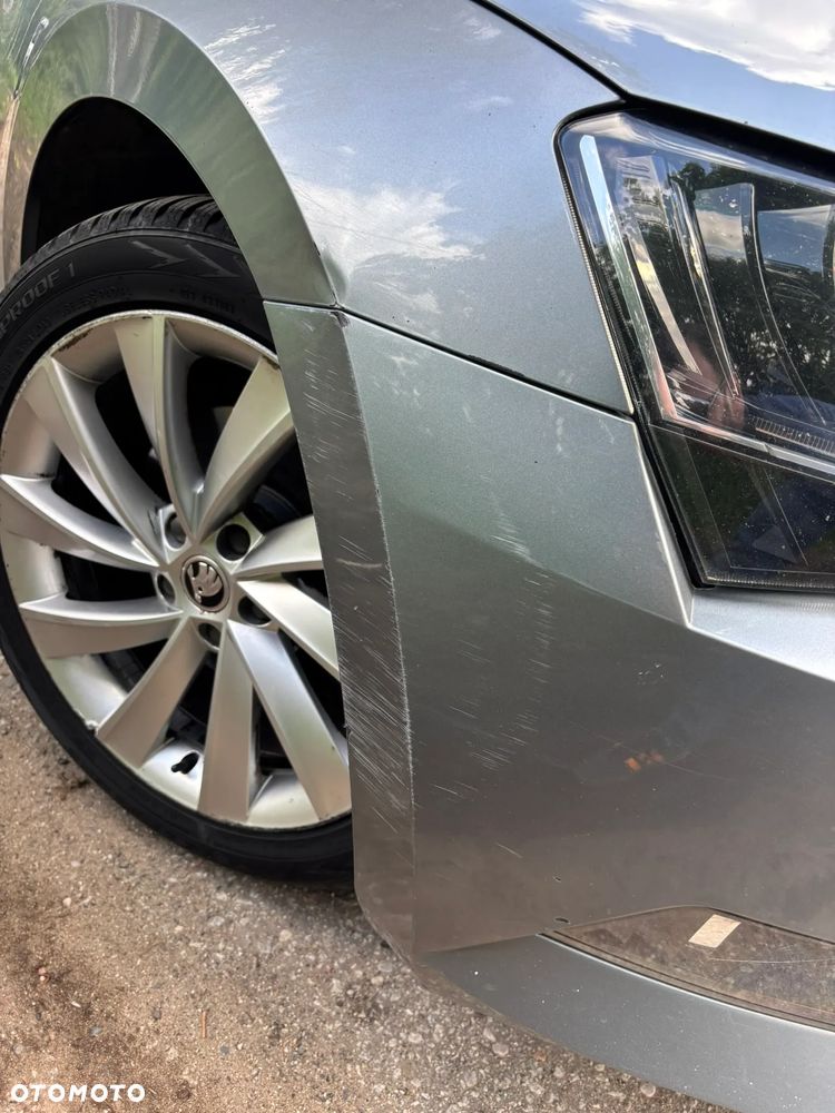 Skoda Superb 2.0 TDI Style DSG - 18