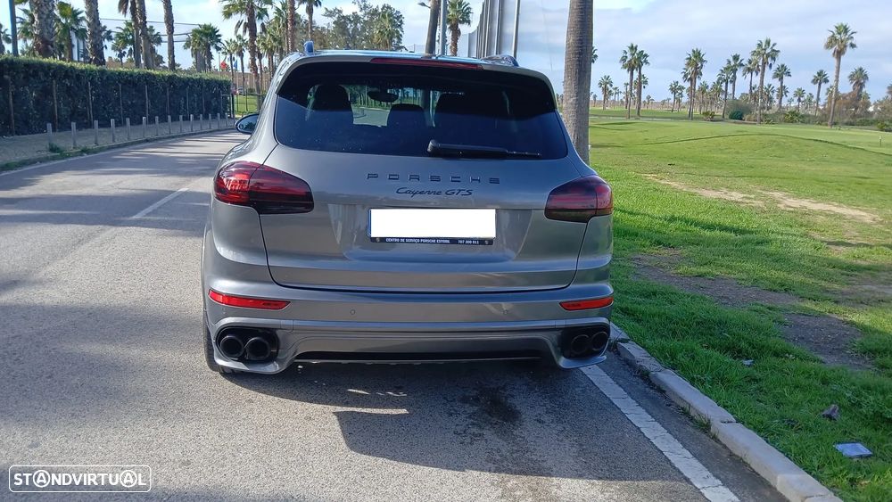 Porsche Cayenne GTS - 7