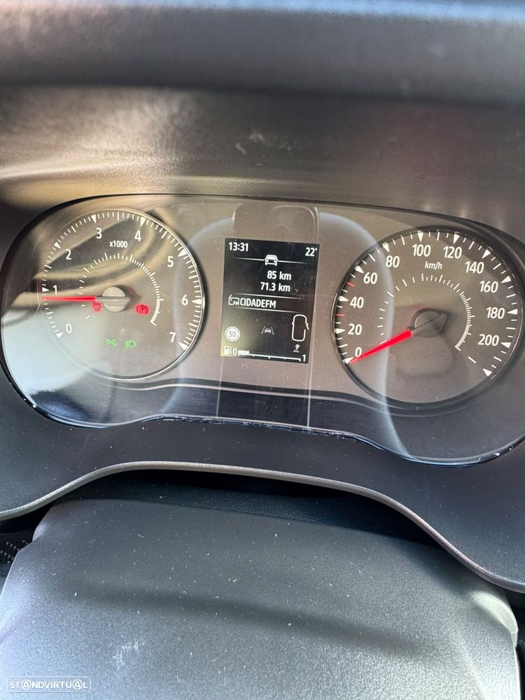 Dacia Jogger 1.0 TCe Essential 7L - 15