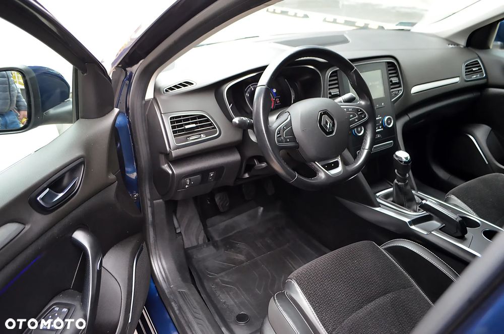 Renault Megane 1.6 SCe Intens - 9