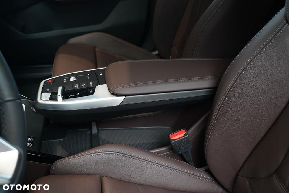 BMW X1 xDrive30e sport - 23