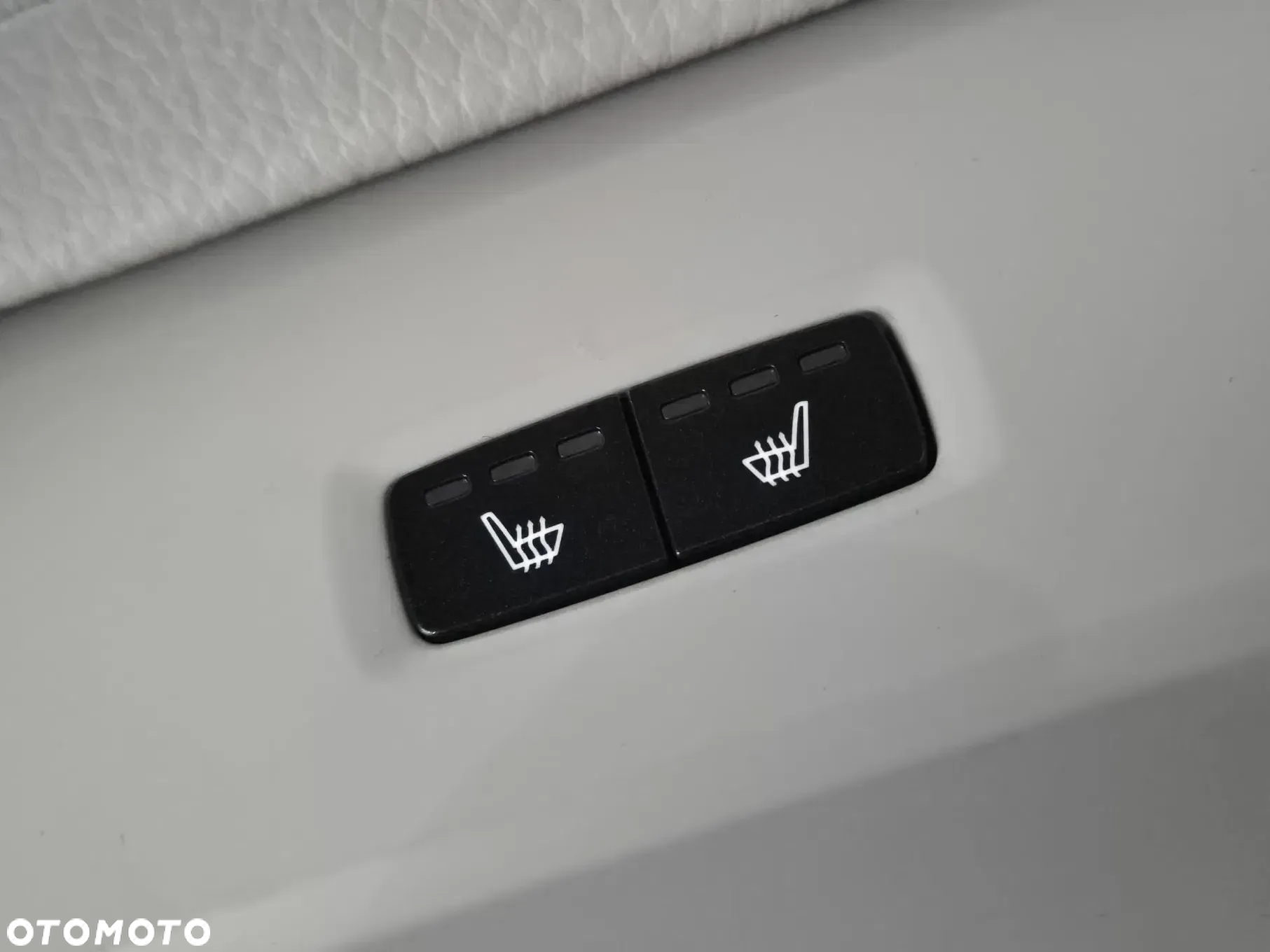 Volvo V60 T5 GPF Momentum - 12