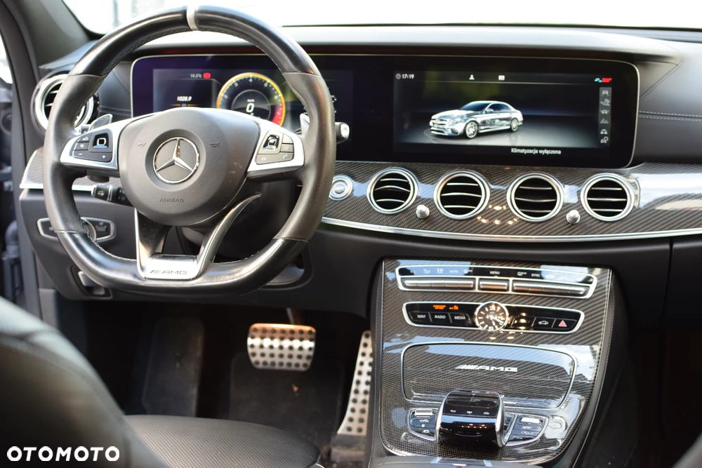 Mercedes-Benz Klasa E - 12