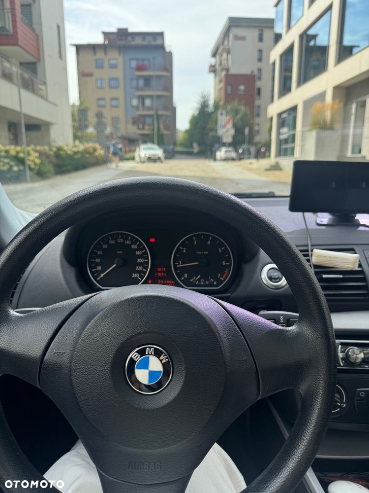BMW Seria 1 - 11