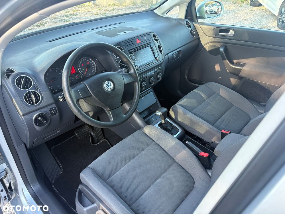 Volkswagen Golf - 18