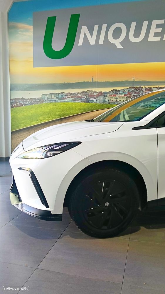 MG MG4 4 Standard - 12