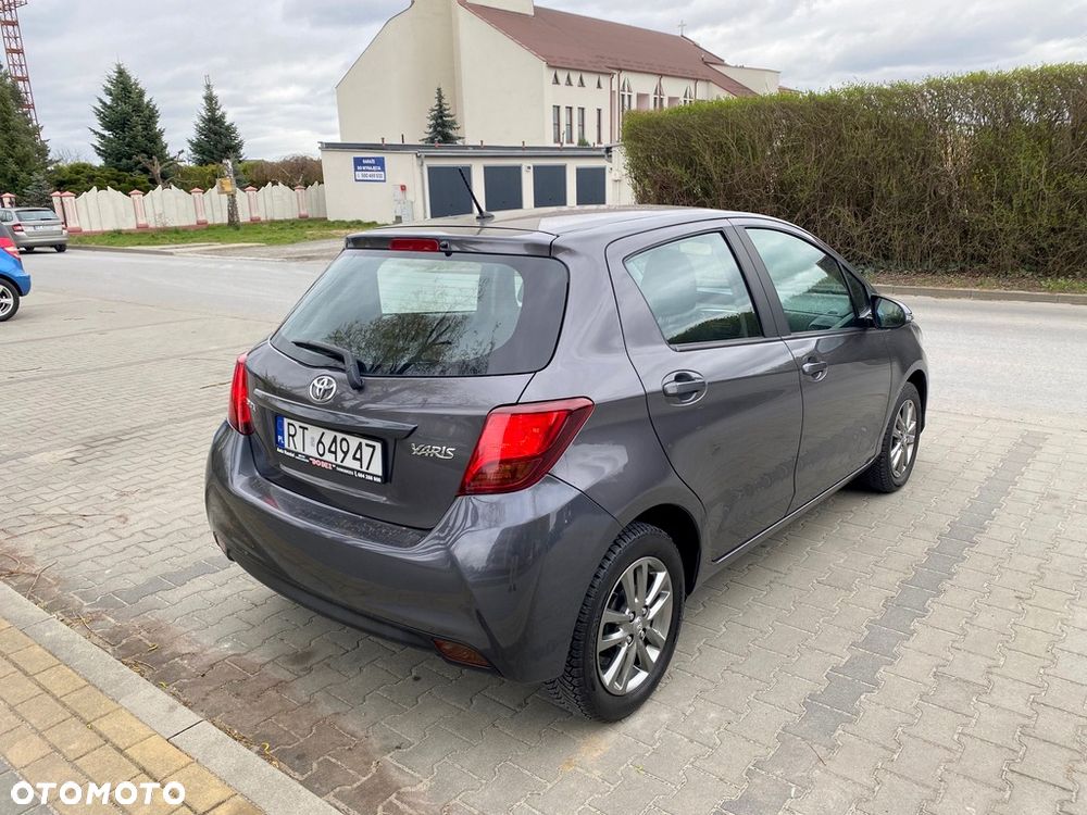 Toyota Yaris 1.33 VVT-i - 4