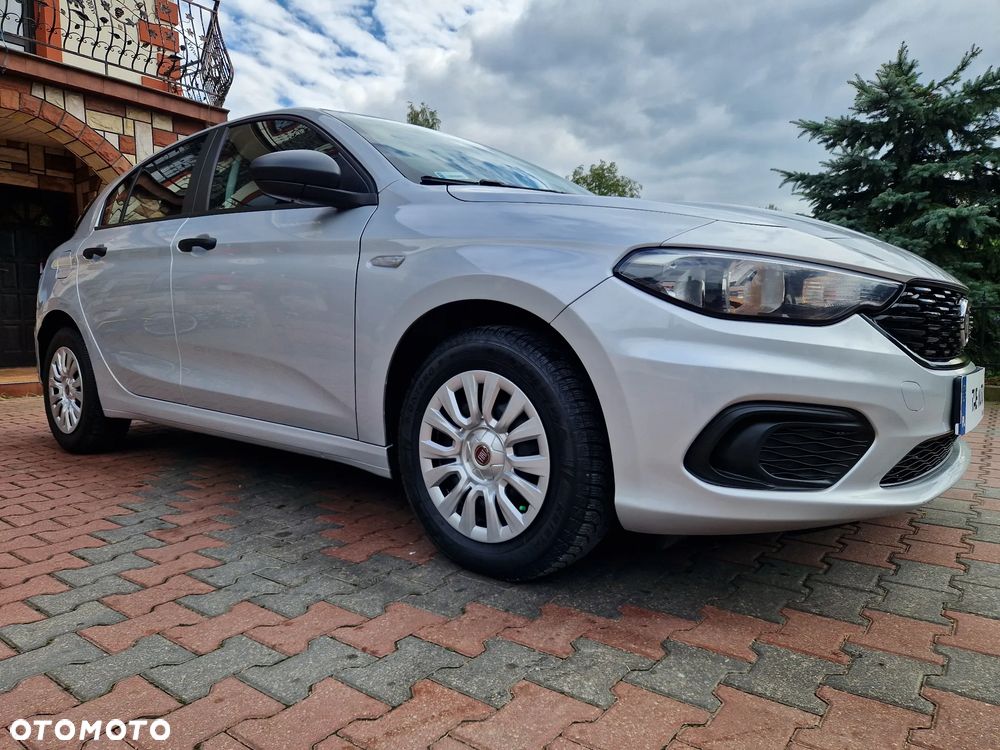 Fiat Tipo 1.4 T-Jet 16v Easy - 11