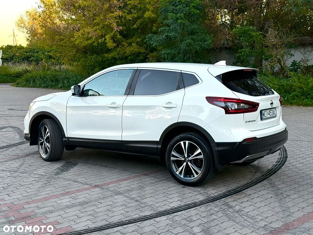 Nissan Qashqai 1.3 DIG-T N-Connecta - 13