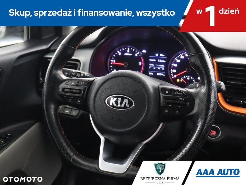 Kia Stonic - 18