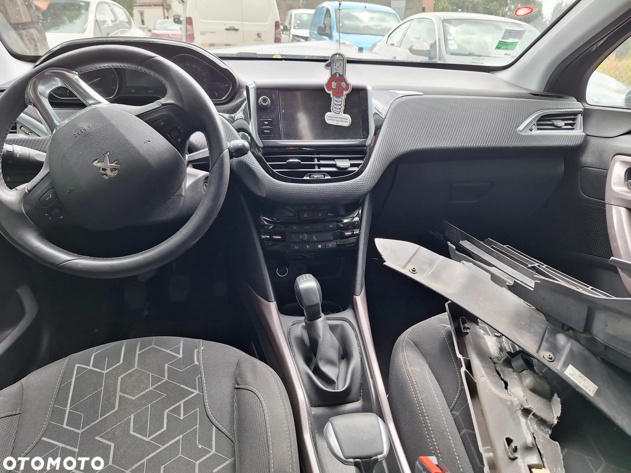 Peugeot 2008 1.6 BlueHDi Active - 5