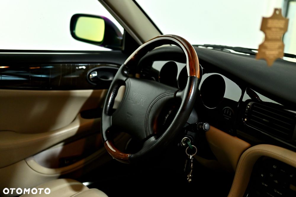 Jaguar XJR Standard - 31