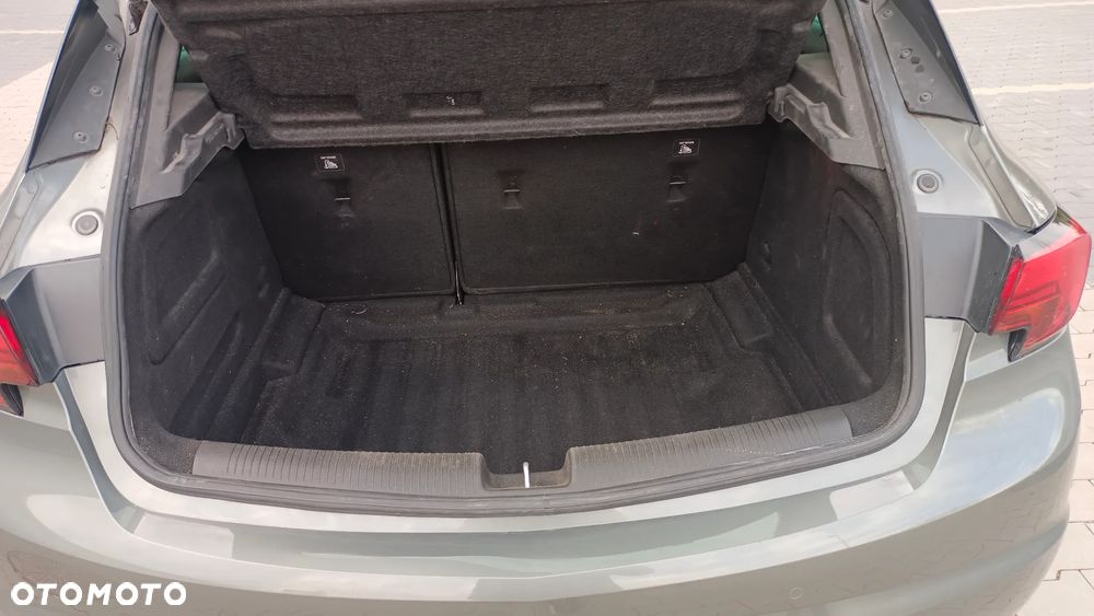 Opel Astra 1.4 T Elite S&S - 18