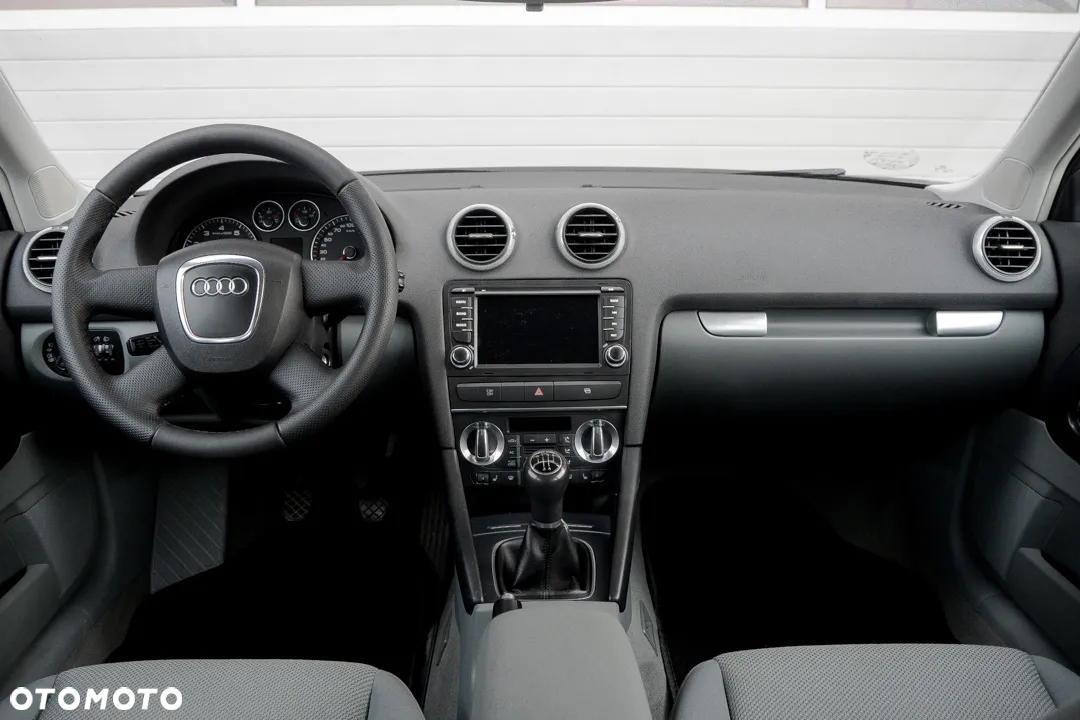 Audi A3 1.6 Attraction - 33