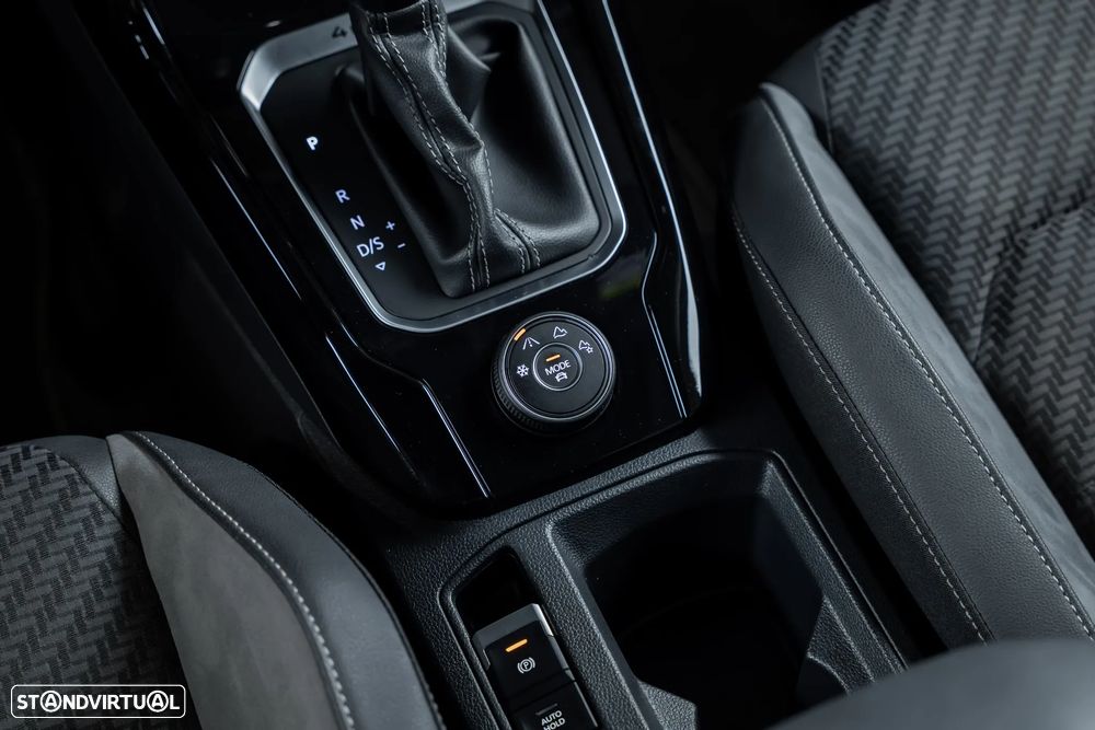 VW T-Roc R 2.0 TSI 4M DSG - 19