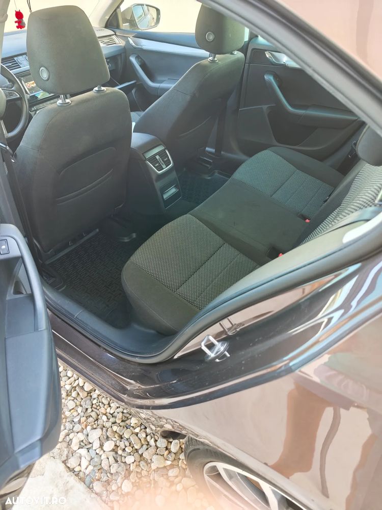 Skoda Octavia 2.0 TDI (Green tec) DSG Ambition - 15