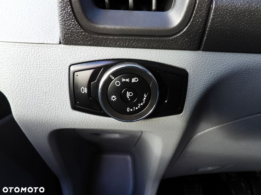 Ford TRANSIT SKRZYNIA 8 PALET BLIŹNIACZE KOŁA KLIMATYZACJA  155KM - 27