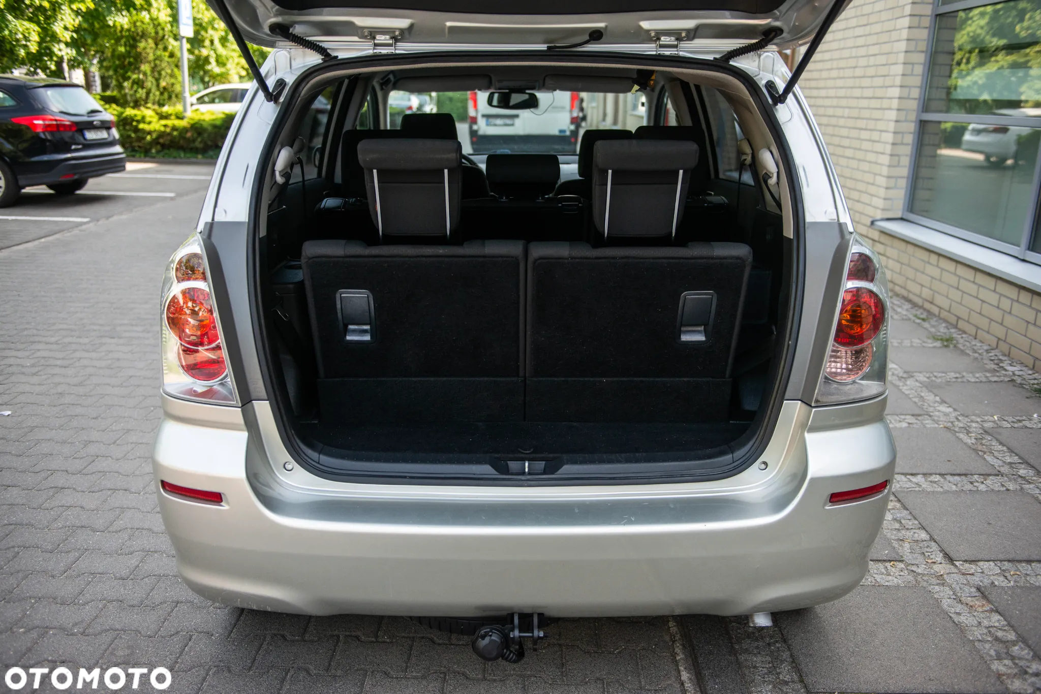 Toyota Corolla Verso 1.8 Premium - 10
