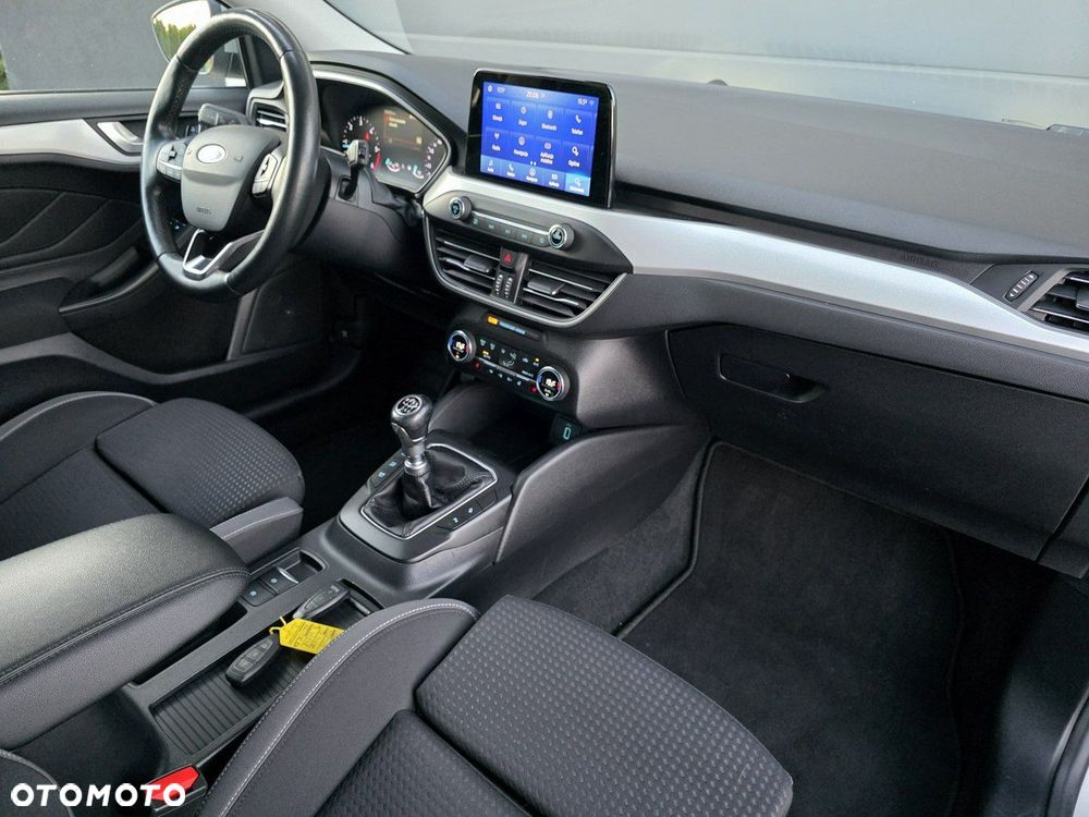 Ford Focus - 8