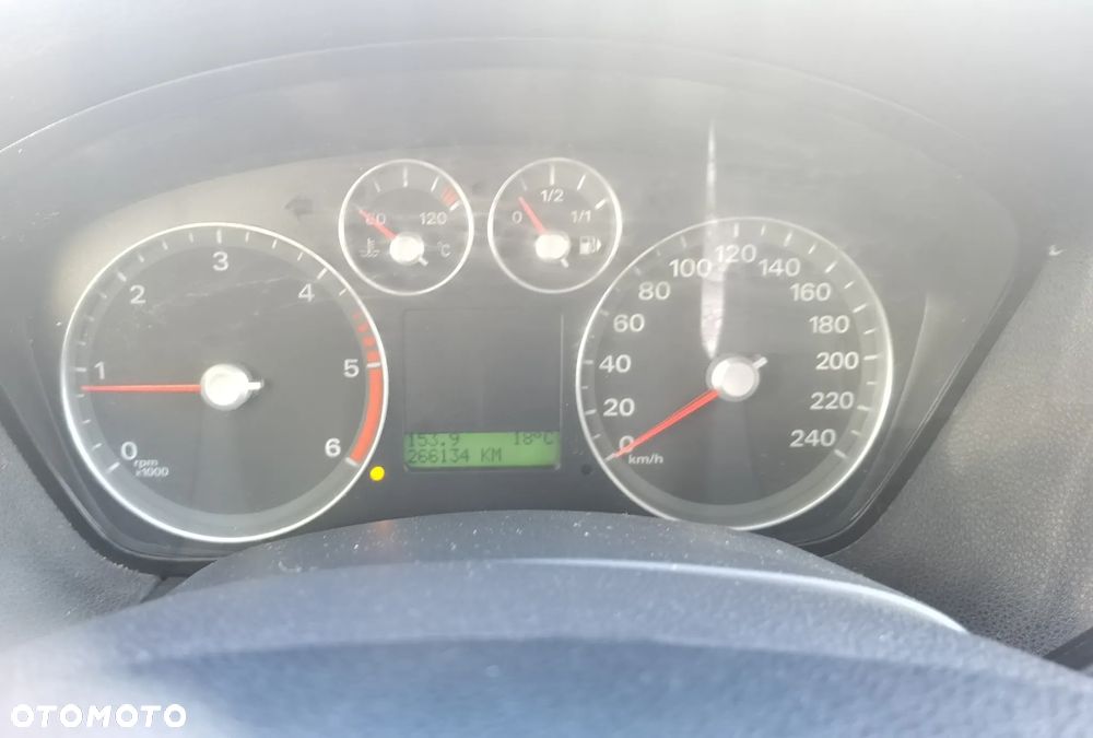 Ford Focus 1.6 TDCi Ambiente - 8