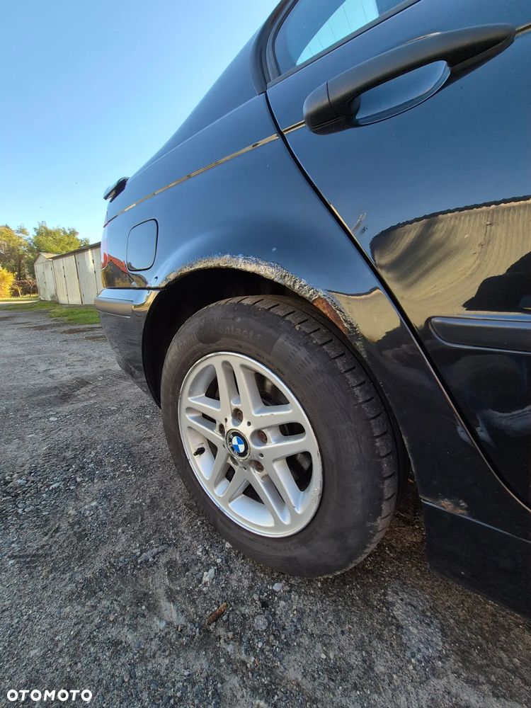 BMW Seria 3 318d - 16