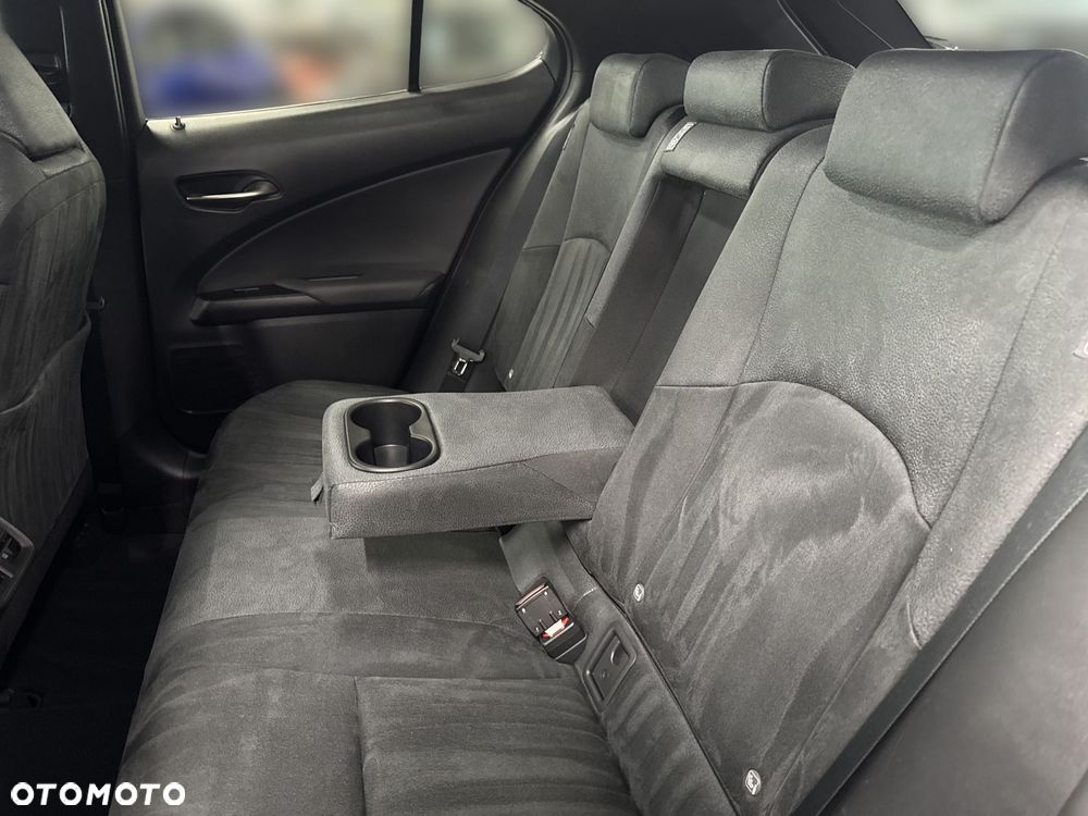 Lexus UX 250h GPF Business 2WD - 11