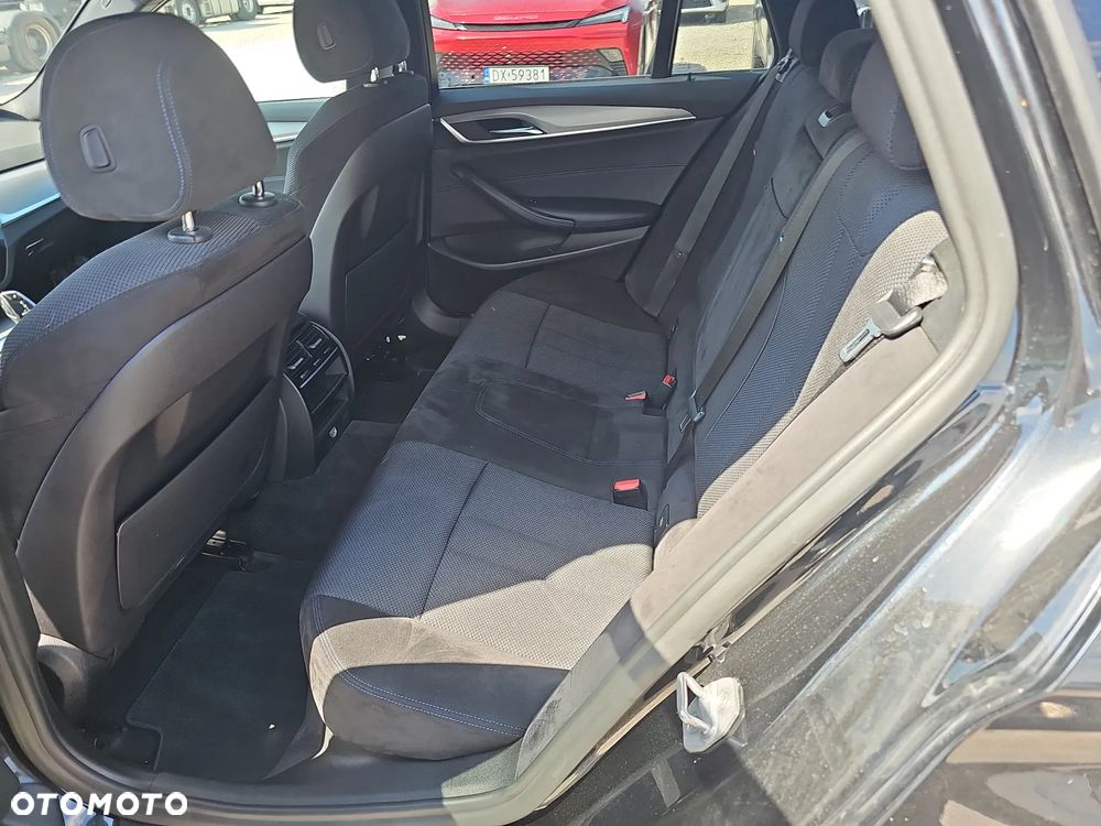BMW Seria 5 520d xDrive M Sport sport - 20