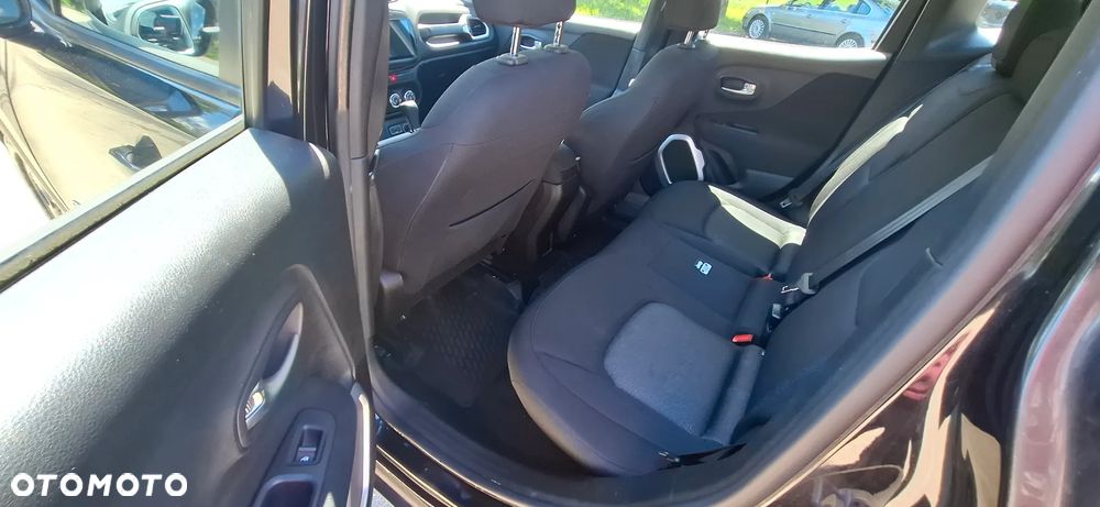Jeep Renegade 1.4 MultiAir DSG Longitude - 23