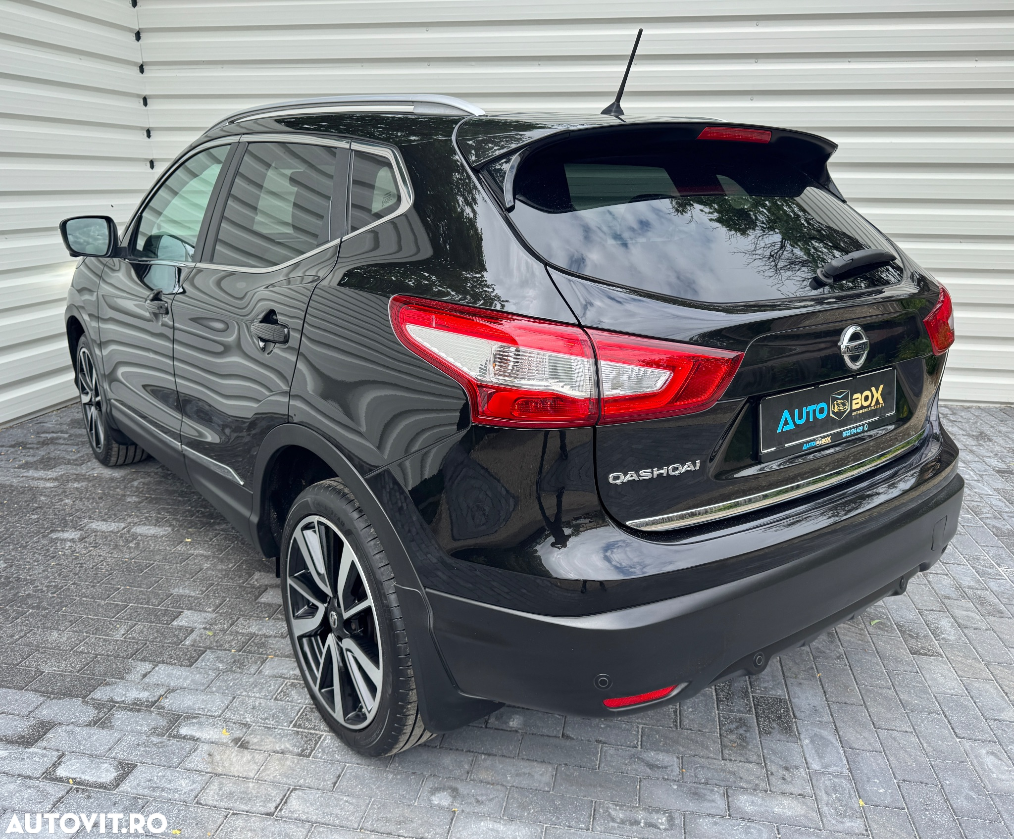 Nissan Qashqai 1.6 DCI 4 x 4 DPF tekna - 3