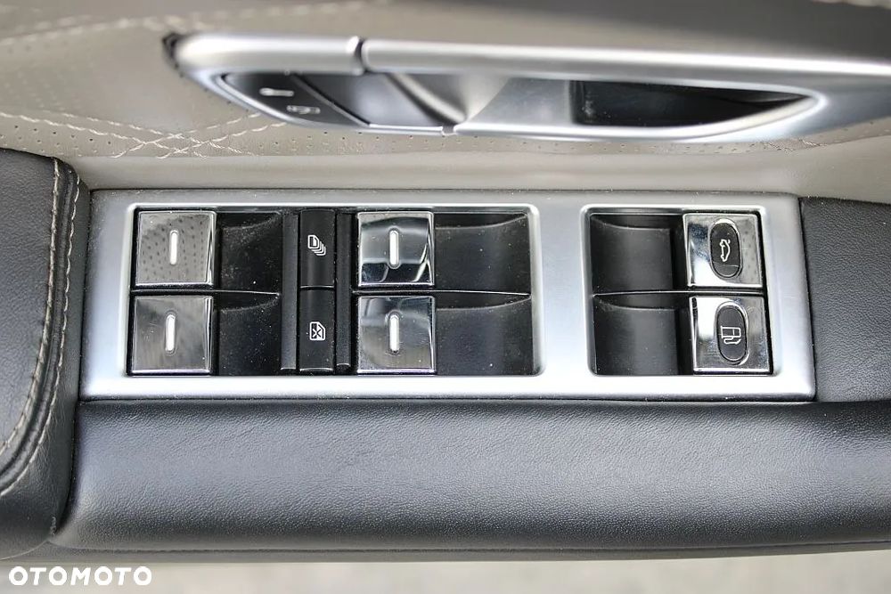 Bentley Continental GT V8 - 35