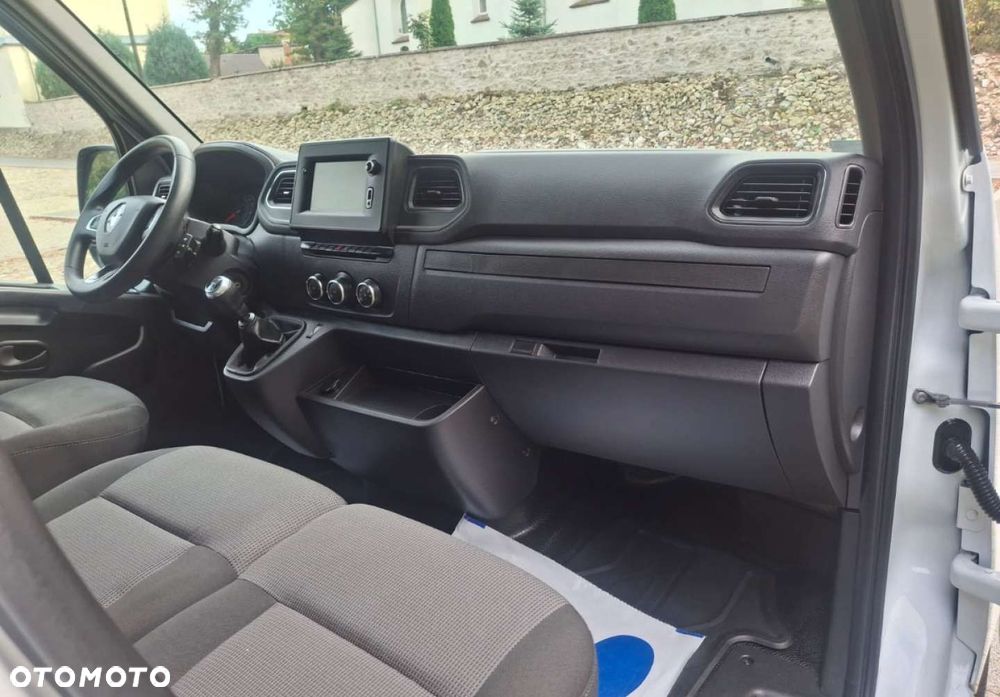 Renault Master - 25