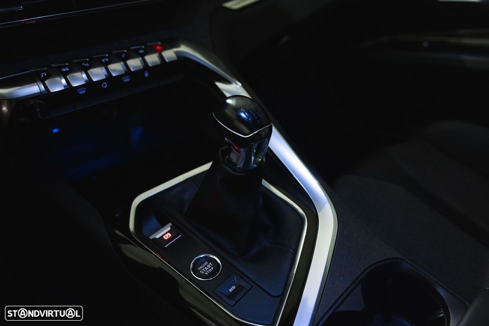 Peugeot 5008 1.2 PureTech Allure Pack EAT8 - 15