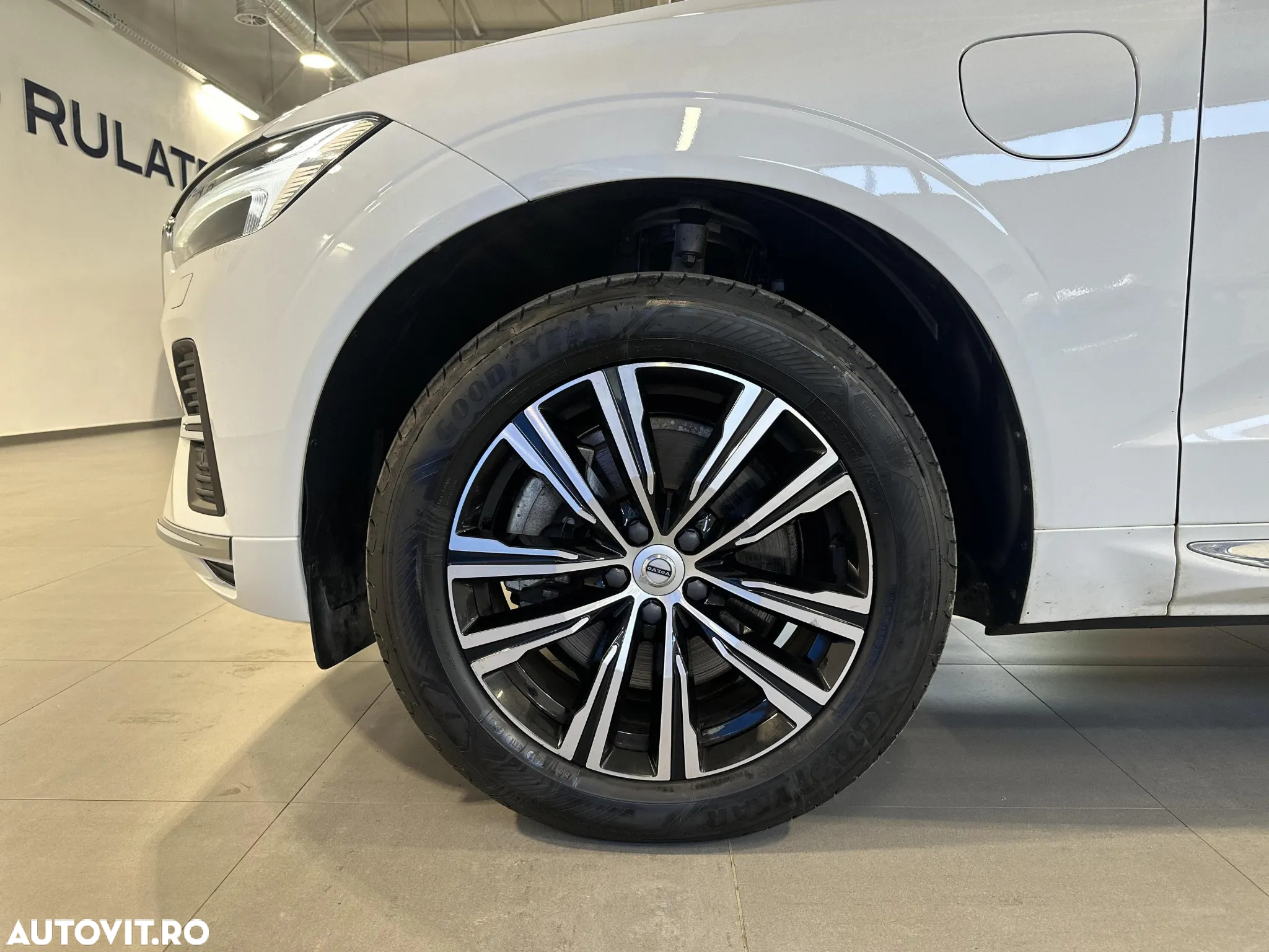 Volvo XC 60 T6 AWD Recharge Geartronic Inscription - 13
