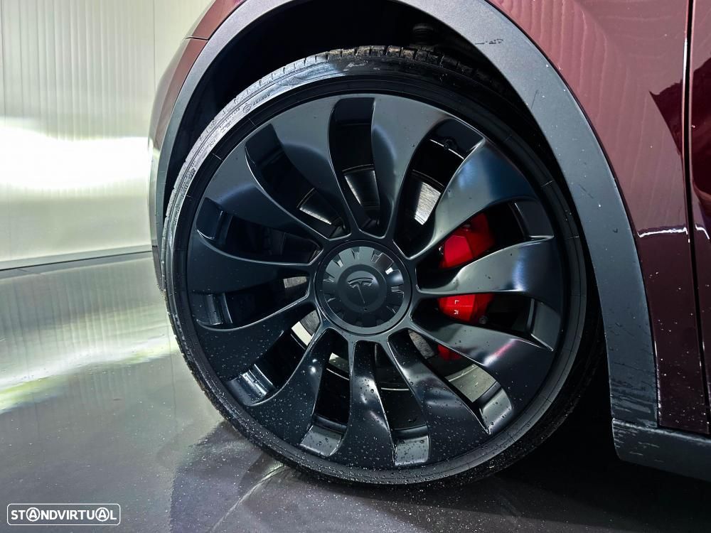 Tesla Model Y Performance Dual Motor AWD — fotografia 55