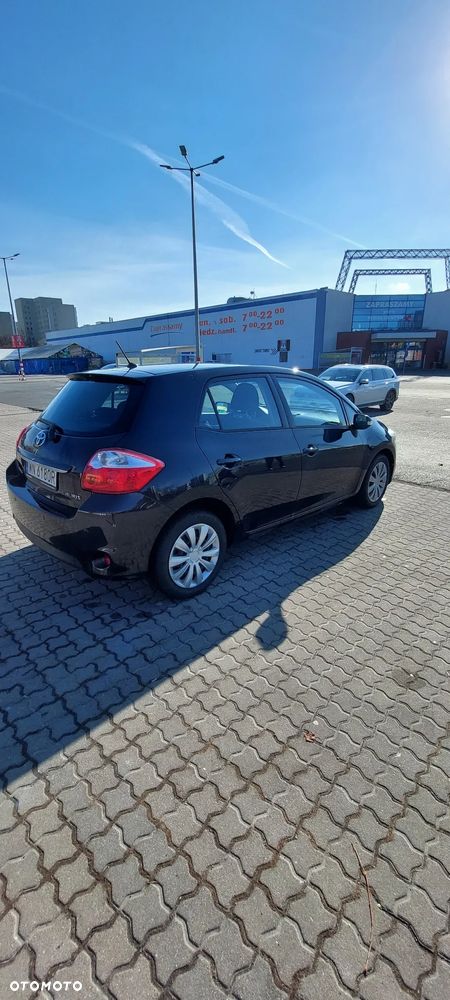 Toyota Auris - 1