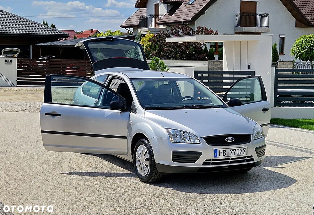 Ford Focus 1.6 16V Ambiente - 6