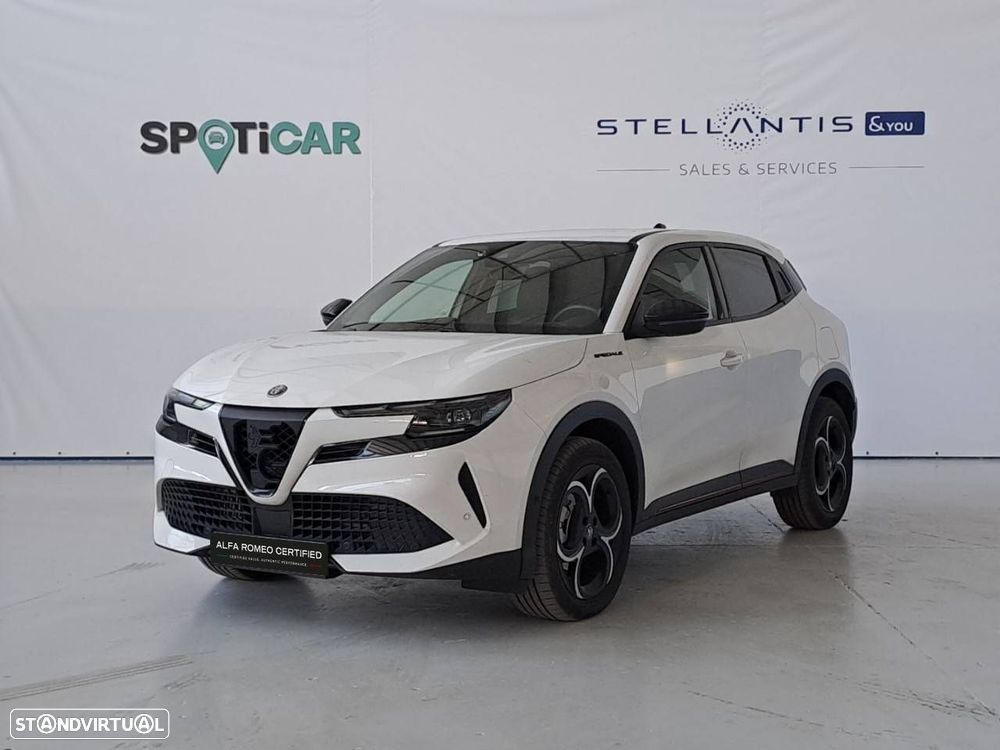 Alfa Romeo Junior 1.2 Speciale eDCT6 - 1