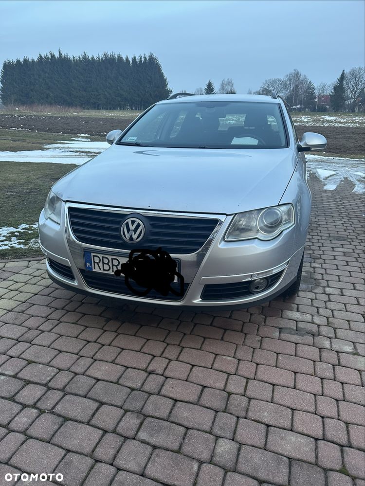 Volkswagen Passat - 2